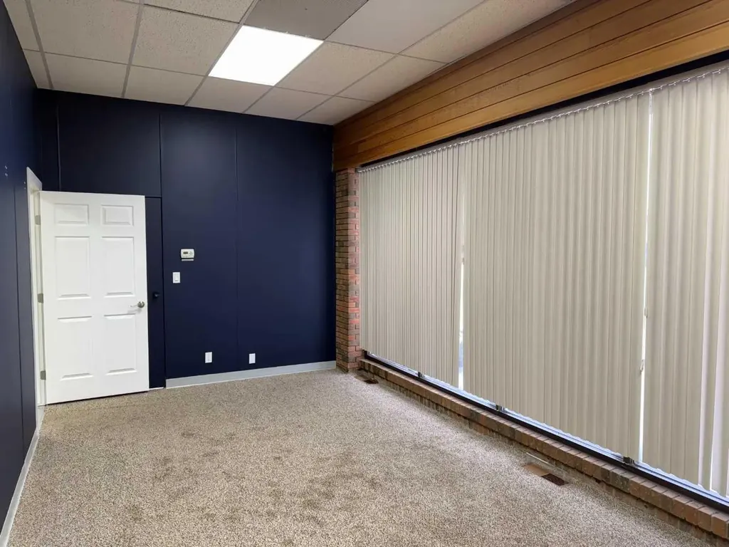 5125 50 Avenue Vermilion AB T9X 1A8