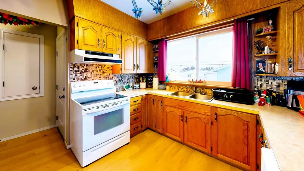 101A Avenue Lac La Biche AB T0A 2C0