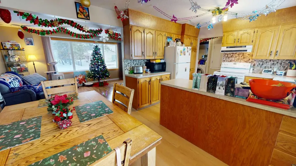 101A Avenue Lac La Biche AB T0A 2C0