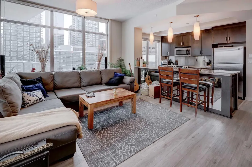 530 12 Avenue SW Calgary AB T2R 0B1