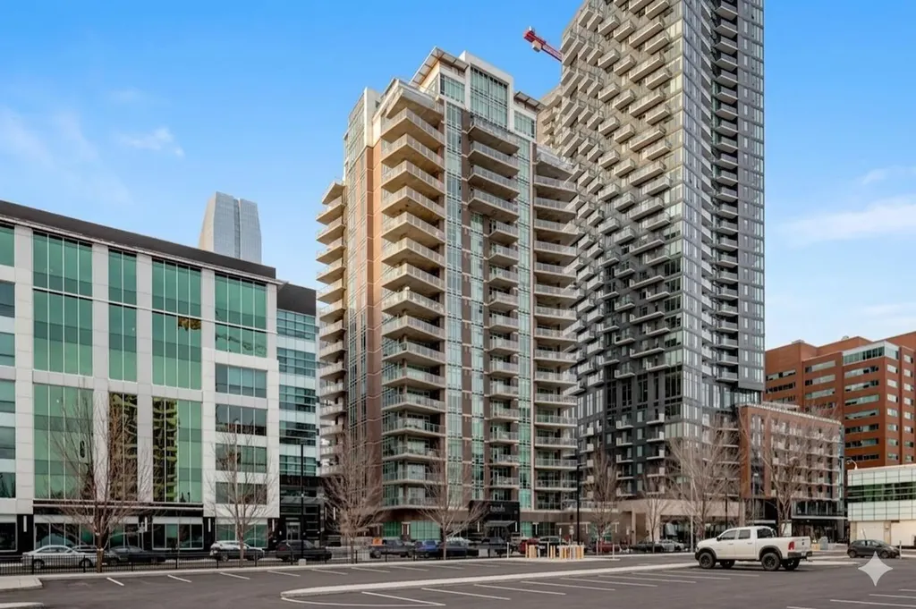 530 12 Avenue SW Calgary AB T2R 0B1