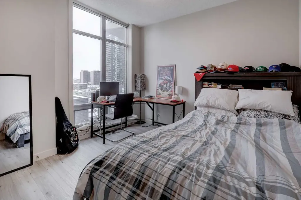 530 12 Avenue SW Calgary AB T2R 0B1
