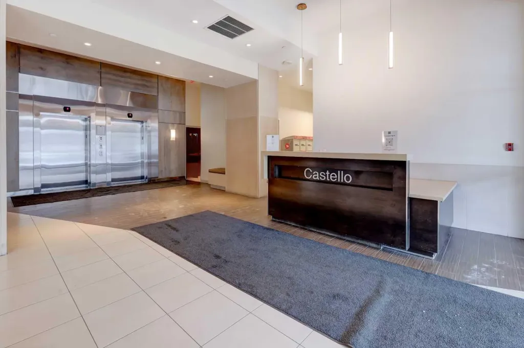 530 12 Avenue SW Calgary AB T2R 0B1
