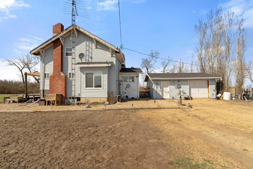 42479 Rr 143 Rural Flagstaff County AB T0B 1N0