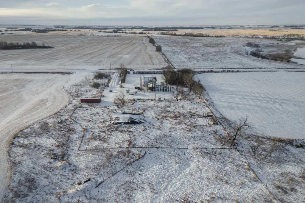 42479 Rr 143 Rural Flagstaff County AB T0B 1N0