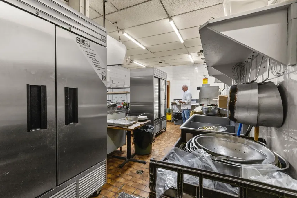 308 2 Avenue Bassano AB T0J 0B0