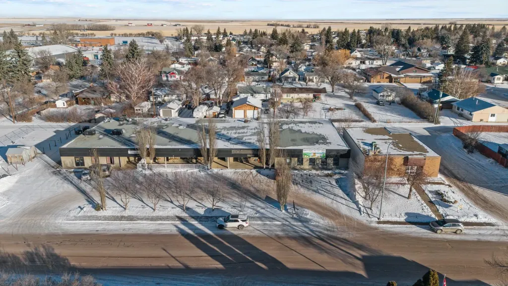 308 2 Avenue Bassano AB T0J 0B0