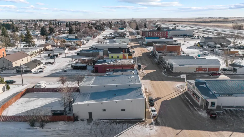 308 2 Avenue Bassano AB T0J 0B0