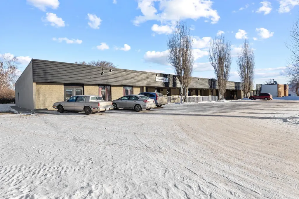 308 2 Avenue Bassano AB T0J 0B0