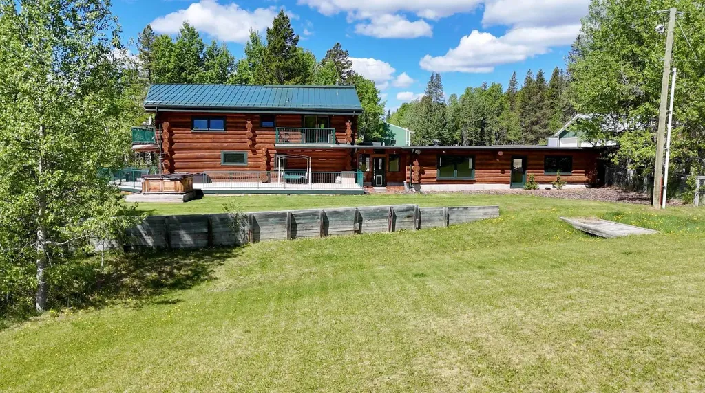5544 Township Road 302 Rural Mountain View County AB T0M 0R0