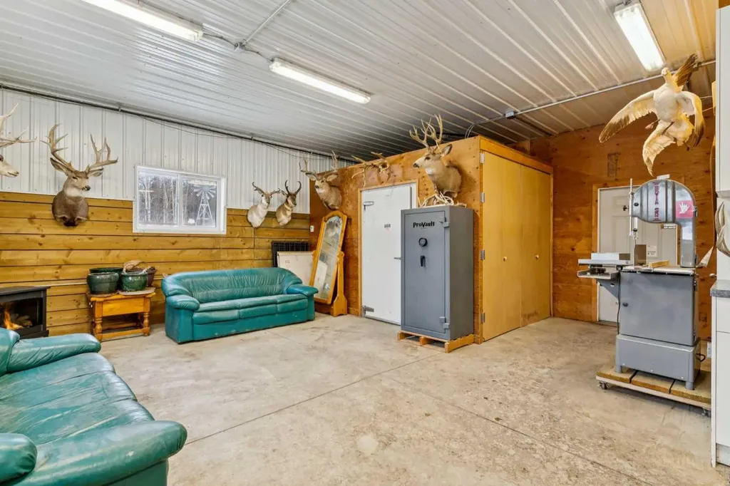 5544 Township Road 302 Rural Mountain View County AB T0M 0R0