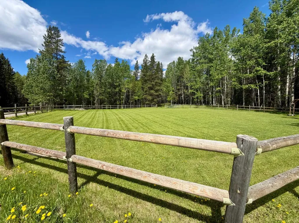 5544 Township Road 302 Rural Mountain View County AB T0M 0R0