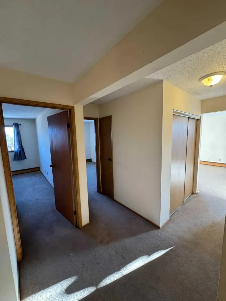 2515 First Avenue NW Calgary AB T2N 0C3