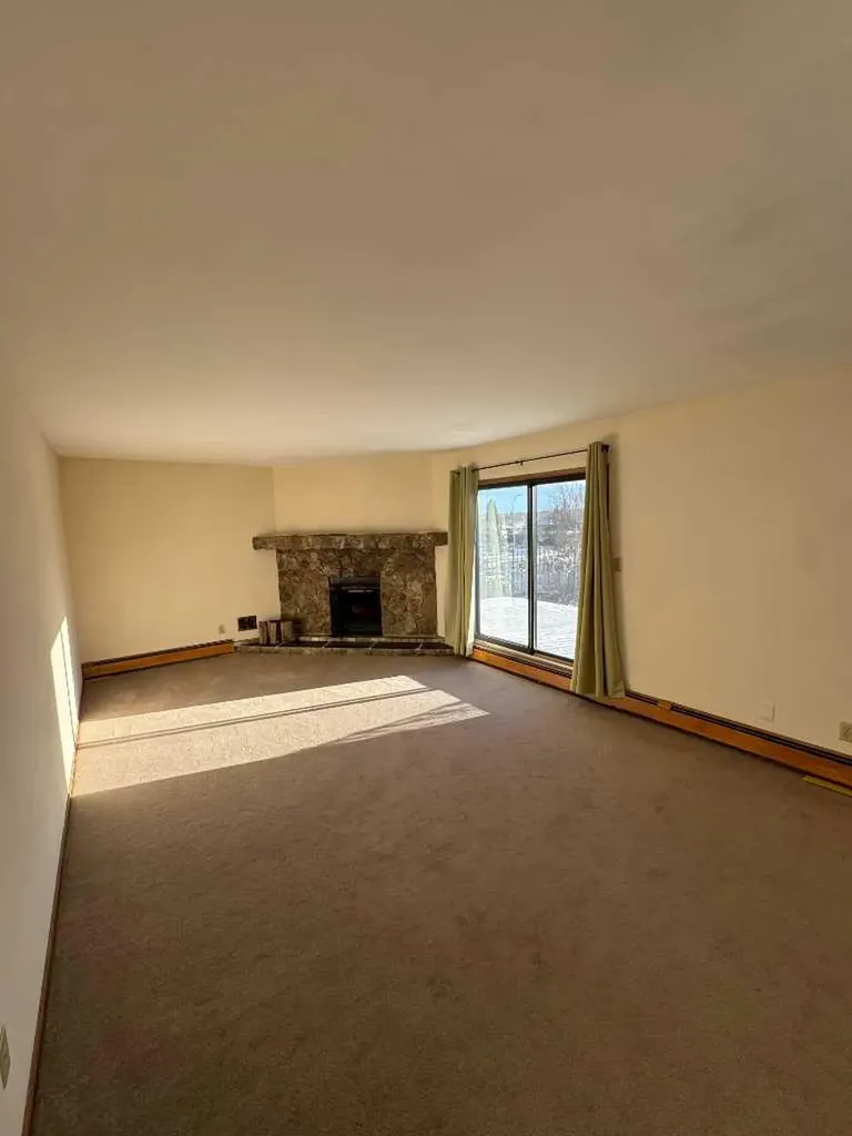 2515 First Avenue NW Calgary AB T2N 0C3