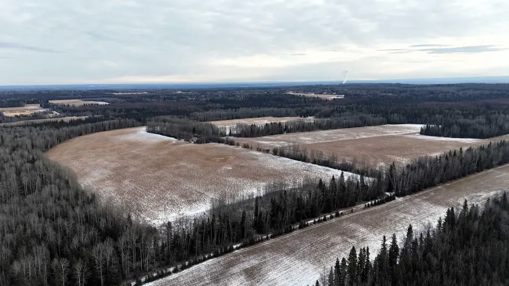 NW-4-54 -17-W5 Rural Yellowhead County AB T7E 3M4