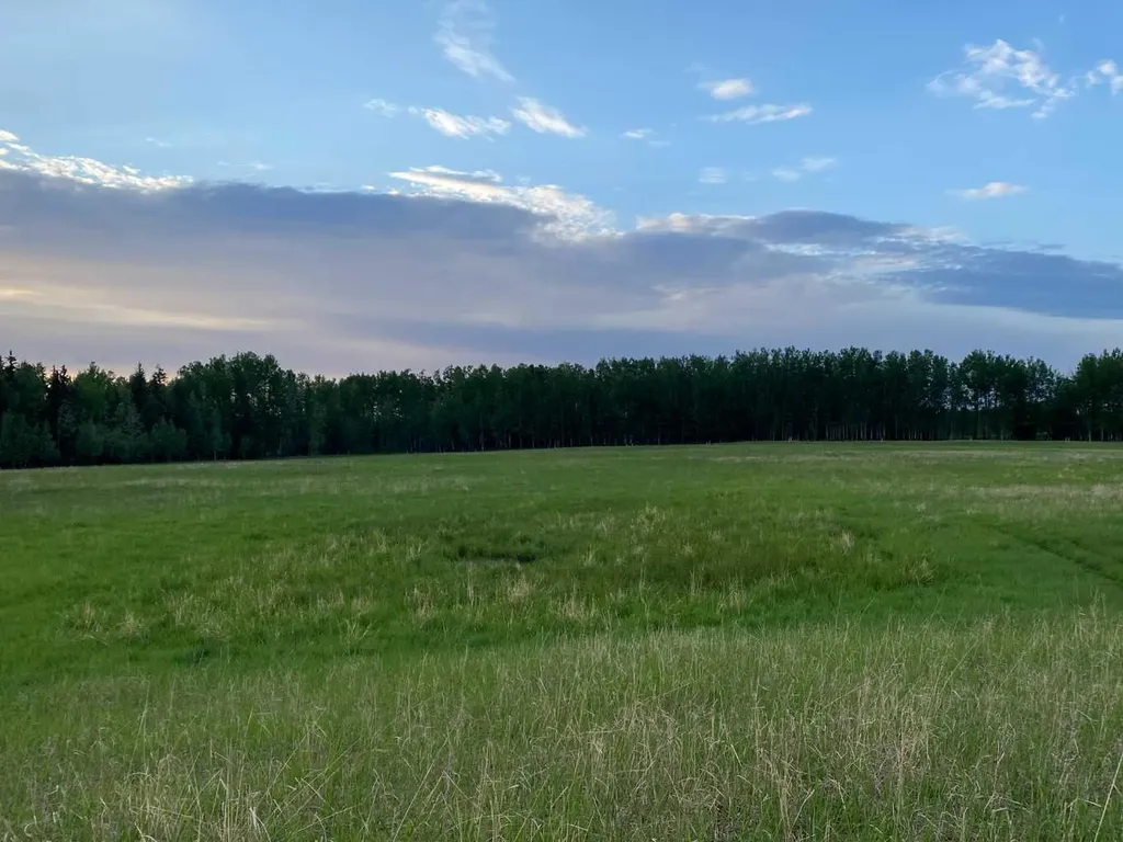 NW-4-54 -17-W5 Rural Yellowhead County AB T7E 3M4