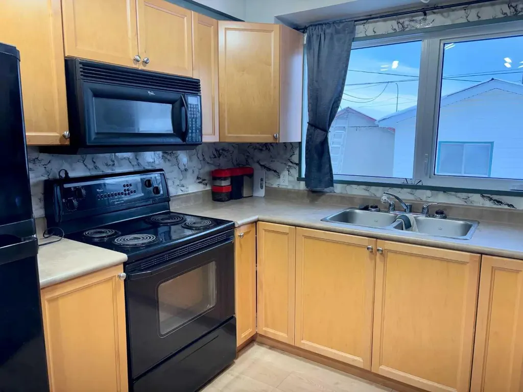 5019 51 Street Mannville AB T0B 2W0