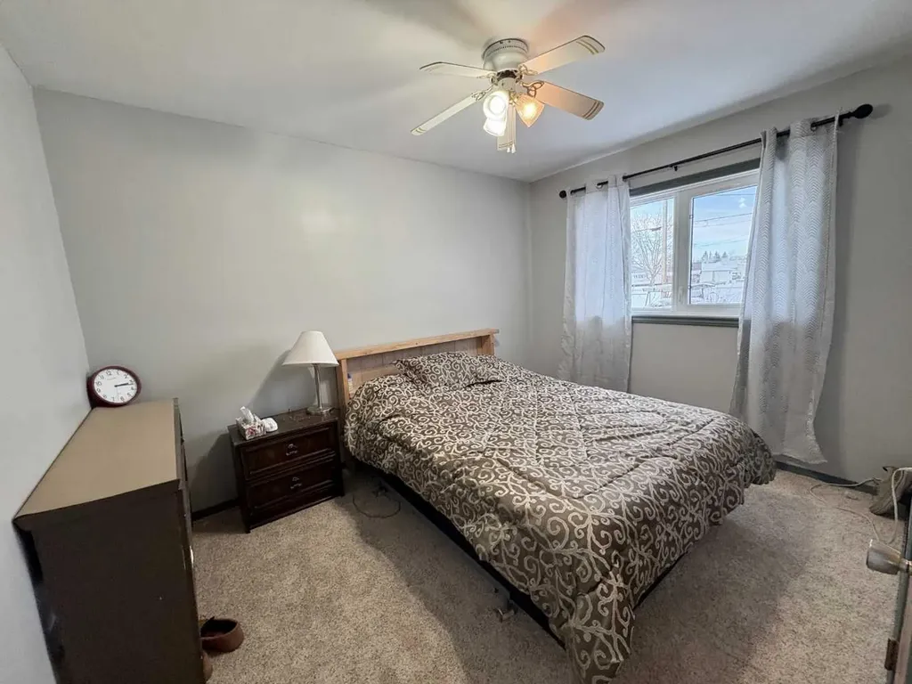 5019 51 Street Mannville AB T0B 2W0