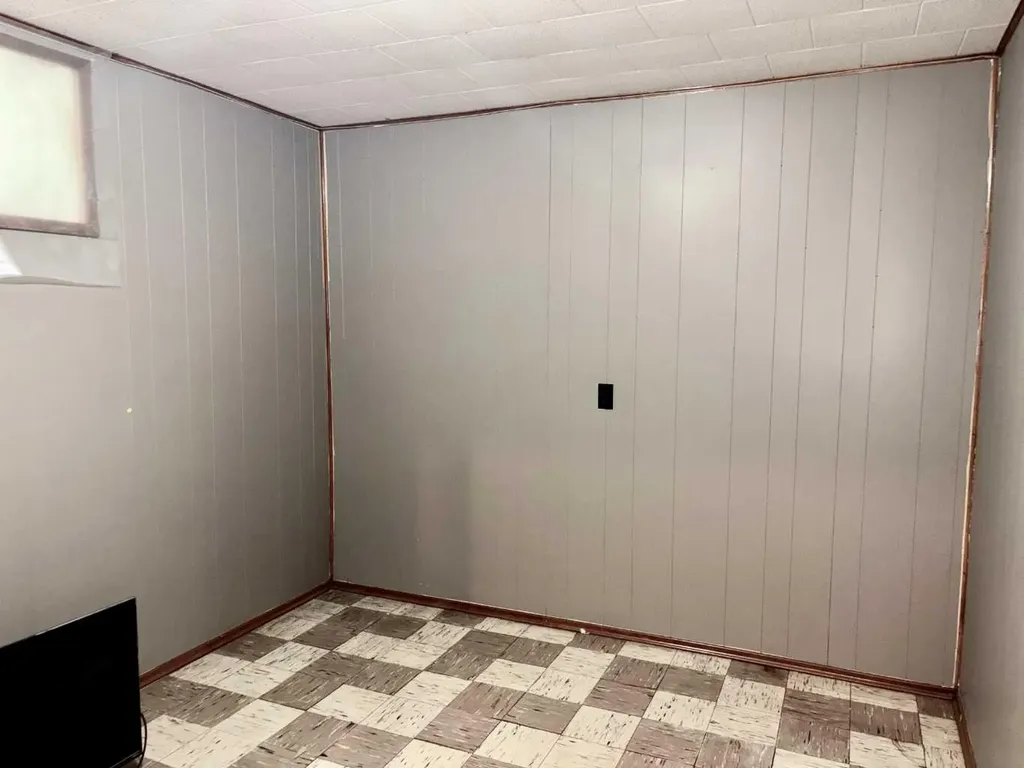 5019 51 Street Mannville AB T0B 2W0