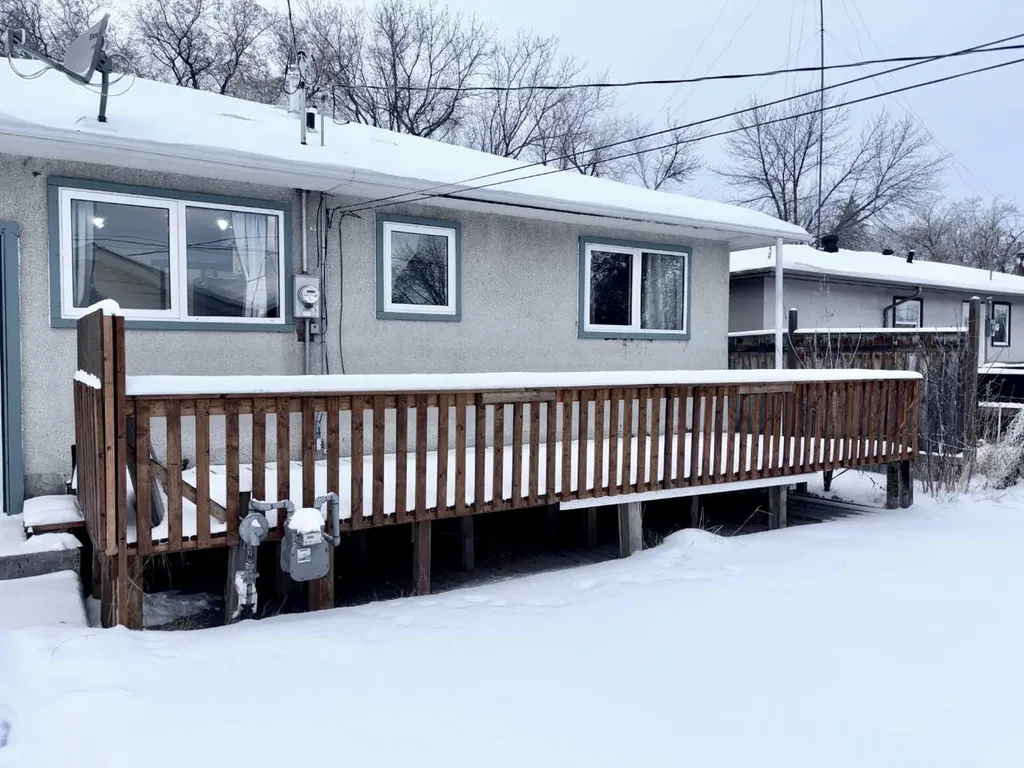 5019 51 Street Mannville AB T0B 2W0