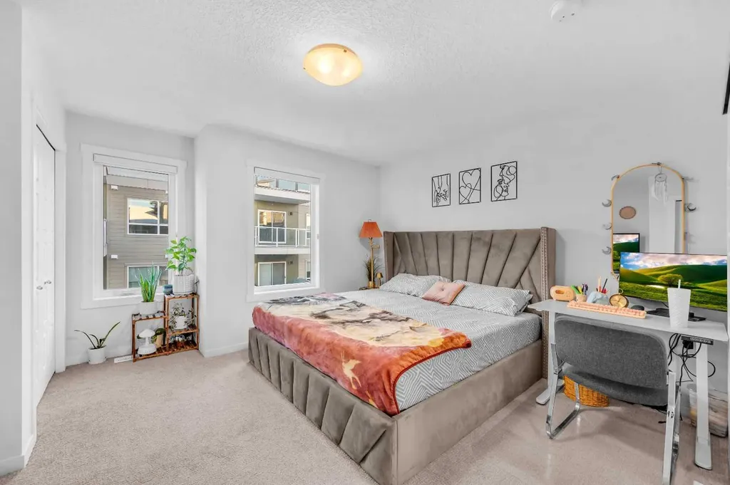 474 Seton Circle SE Calgary AB T3M 3P6