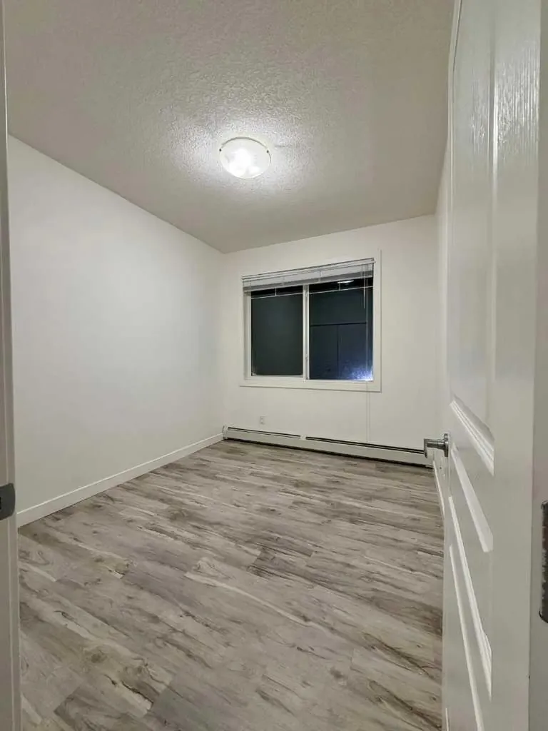 48 Panatella Road NW Calgary AB T3K 0V4