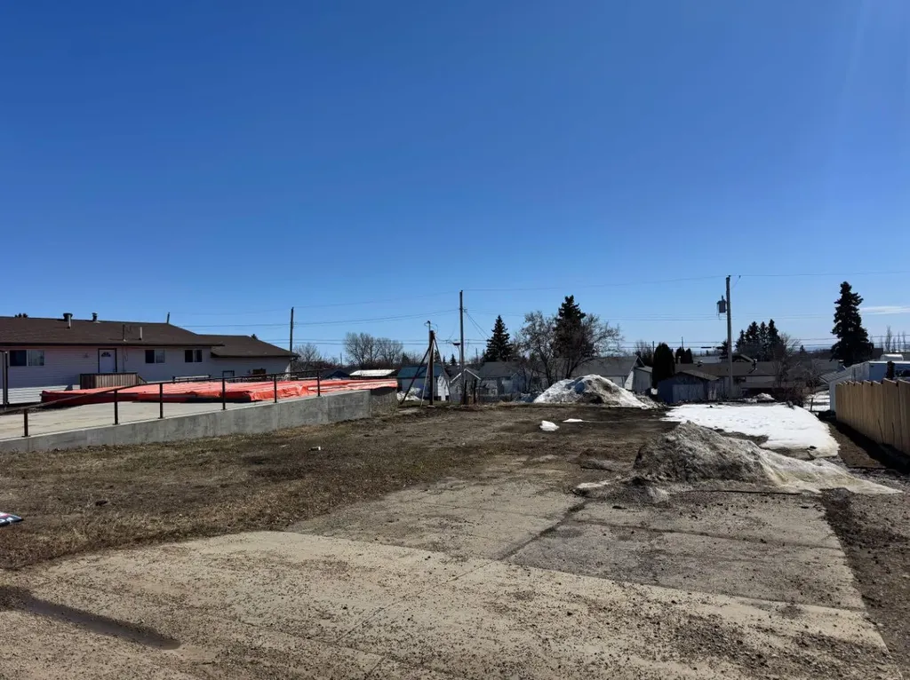11209 108 Avenue Fairview AB T0H 1L0