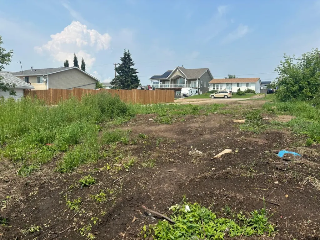 11209 108 Avenue Fairview AB T0H 1L0