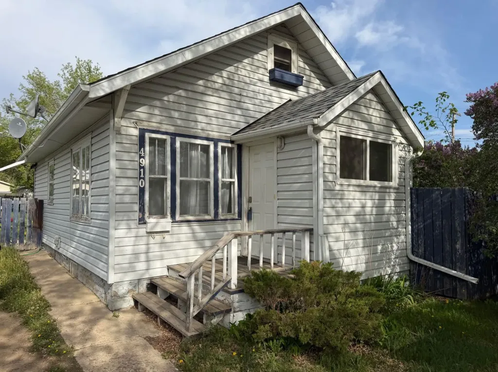 4910 44 Street Camrose AB T4V 1C2