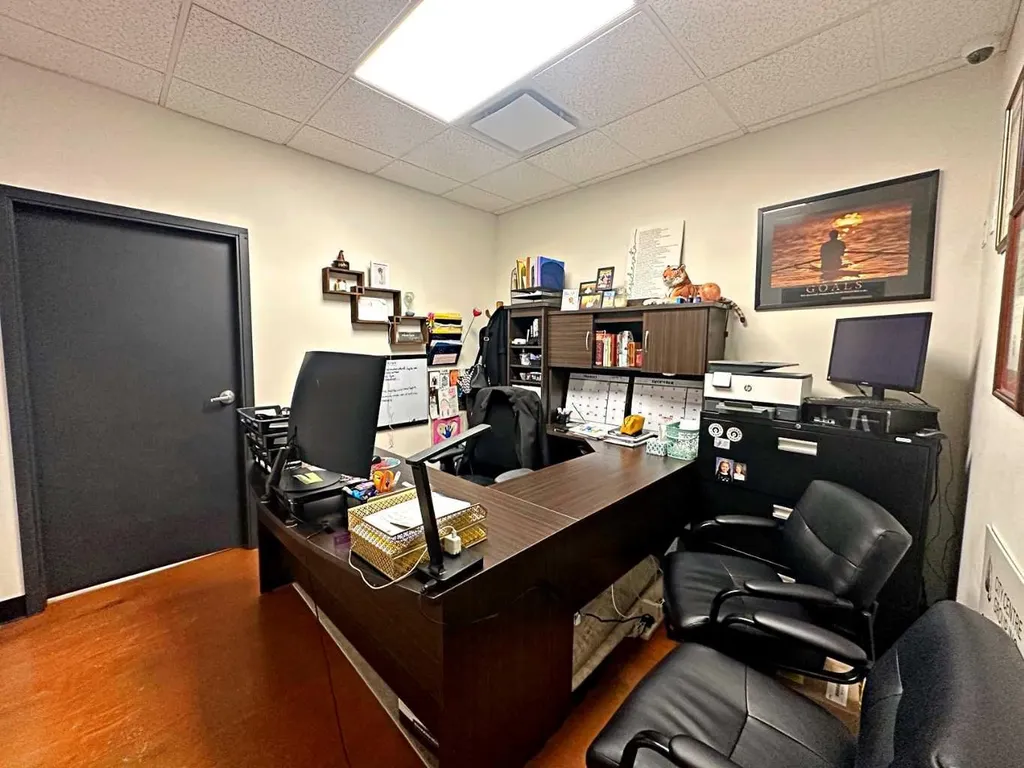 9904 Franklin Avenue Fort Mcmurray AB T9H 2K5