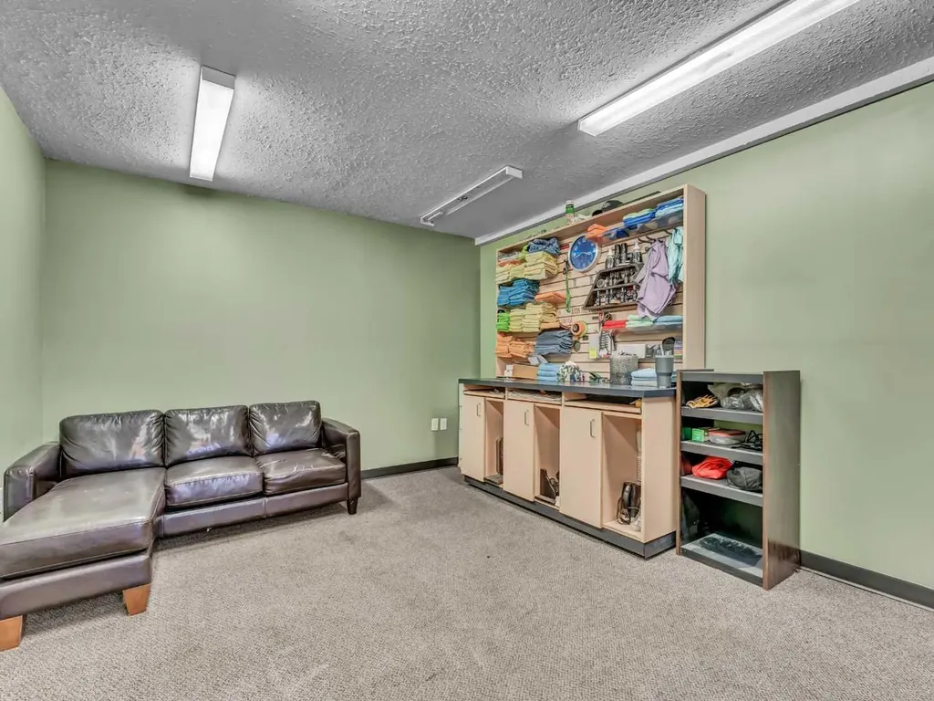 97 South West Drive SW Medicine Hat AB T1B 4J6