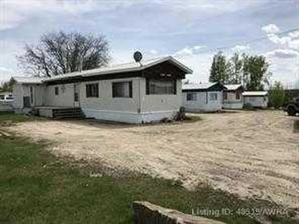 502 Kaybob Drive Fox Creek AB T0H1P0