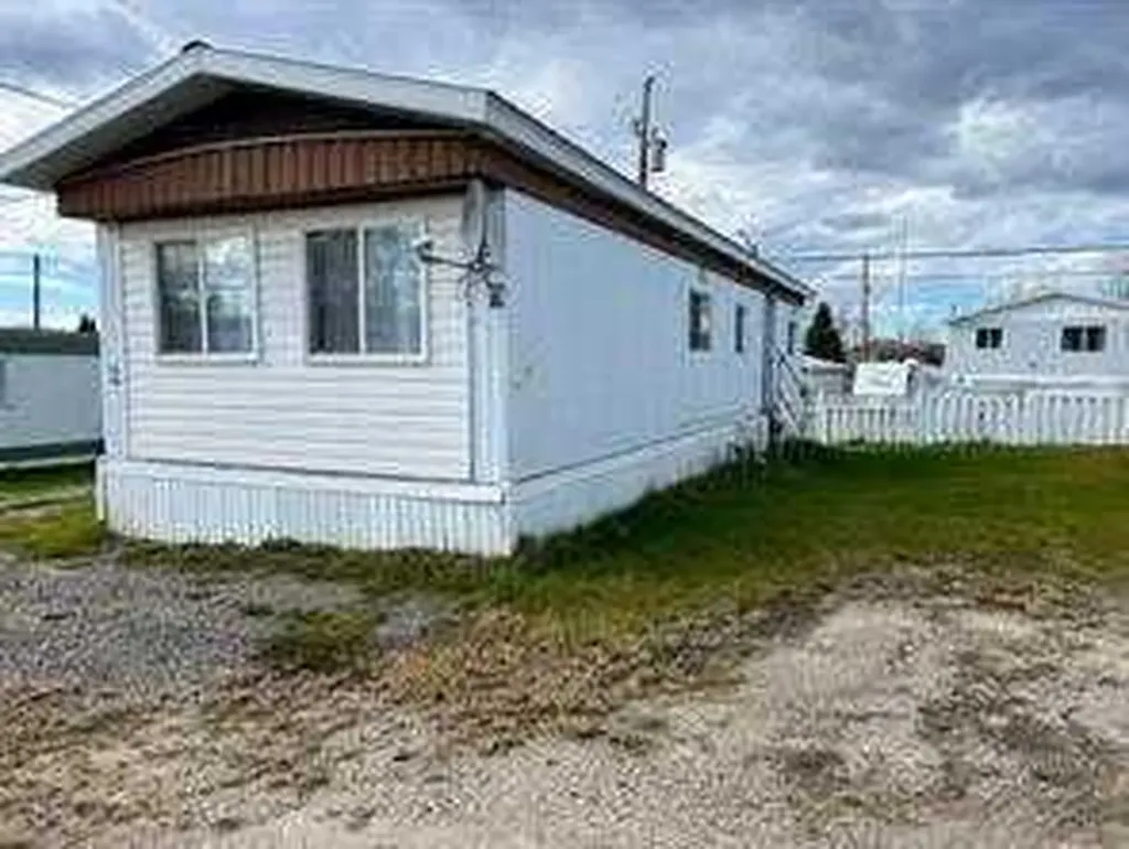502 Kaybob Drive Fox Creek AB T0H1P0