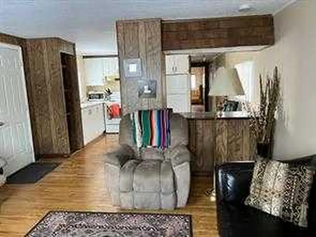502 Kaybob Drive Fox Creek AB T0H1P0