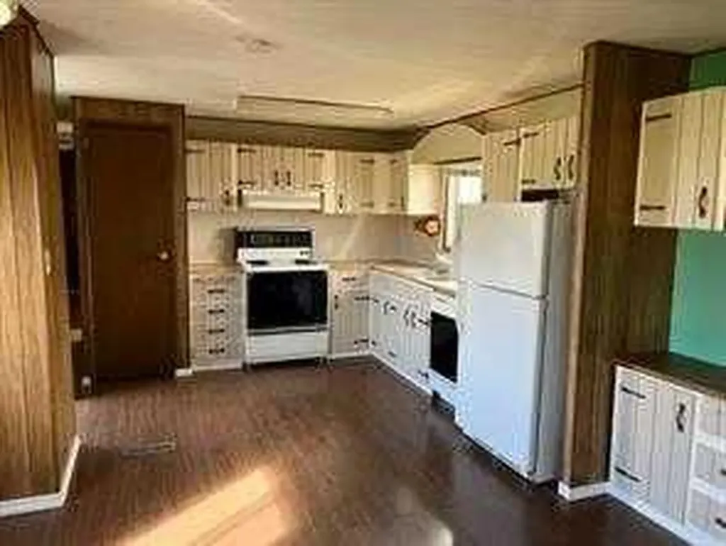 502 Kaybob Drive Fox Creek AB T0H1P0