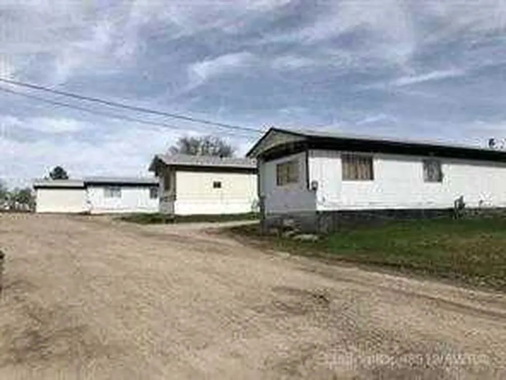 502 Kaybob Drive Fox Creek AB T0H1P0