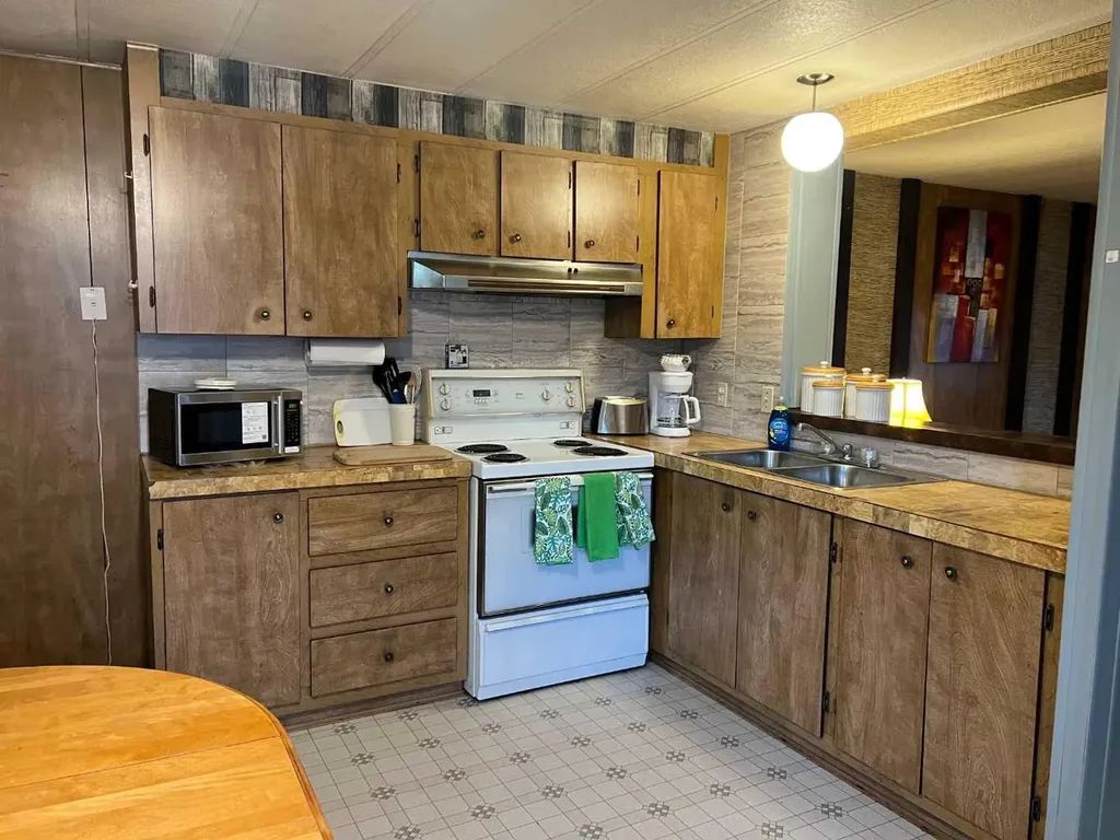 502 Kaybob Drive Fox Creek AB T0H1P0