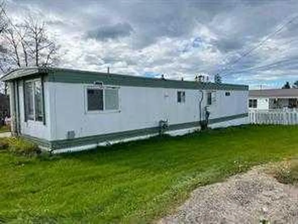 502 Kaybob Drive Fox Creek AB T0H1P0