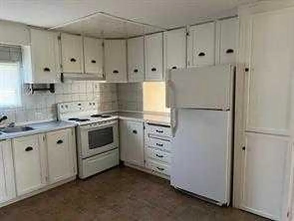 502 Kaybob Drive Fox Creek AB T0H1P0