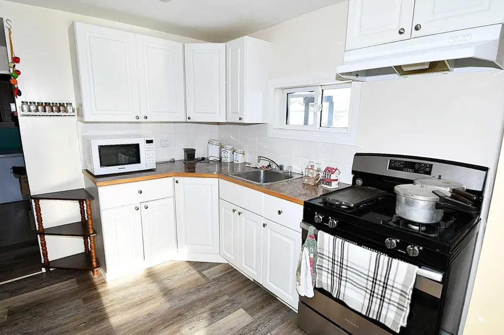 135 21 Street Fort Macleod AB T0L 0Z0