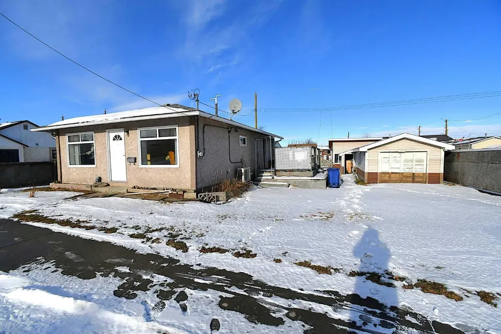135 21 Street Fort Macleod AB T0L 0Z0