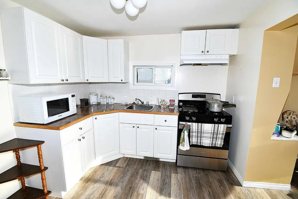 135 21 Street Fort Macleod AB T0L 0Z0