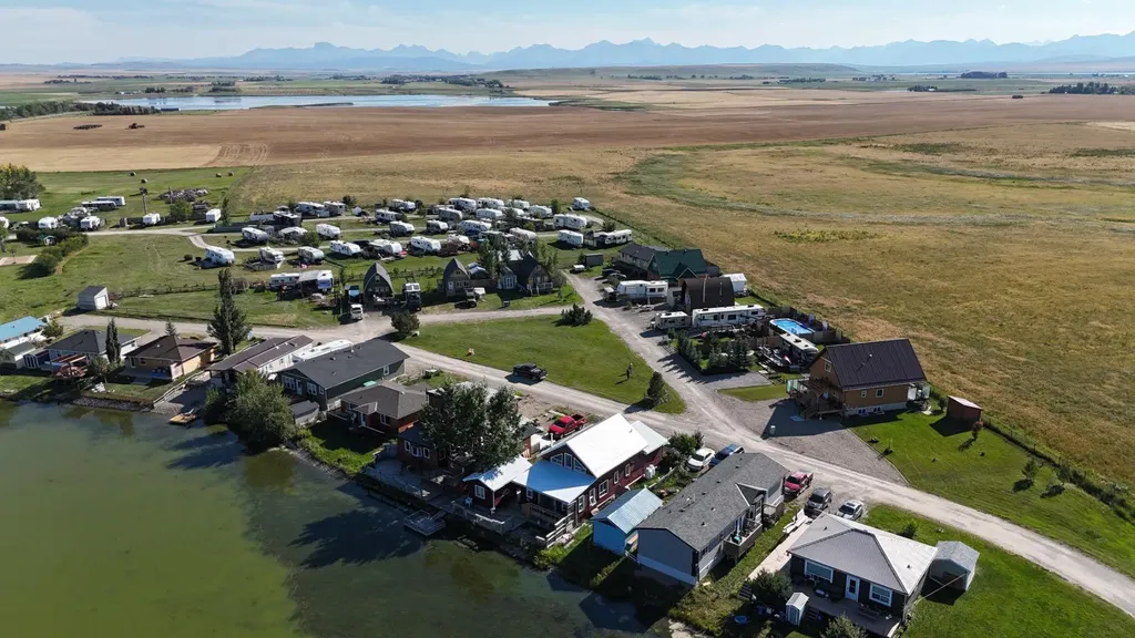 26 Mount Vista Drive Hill Spring AB T0K 1E0