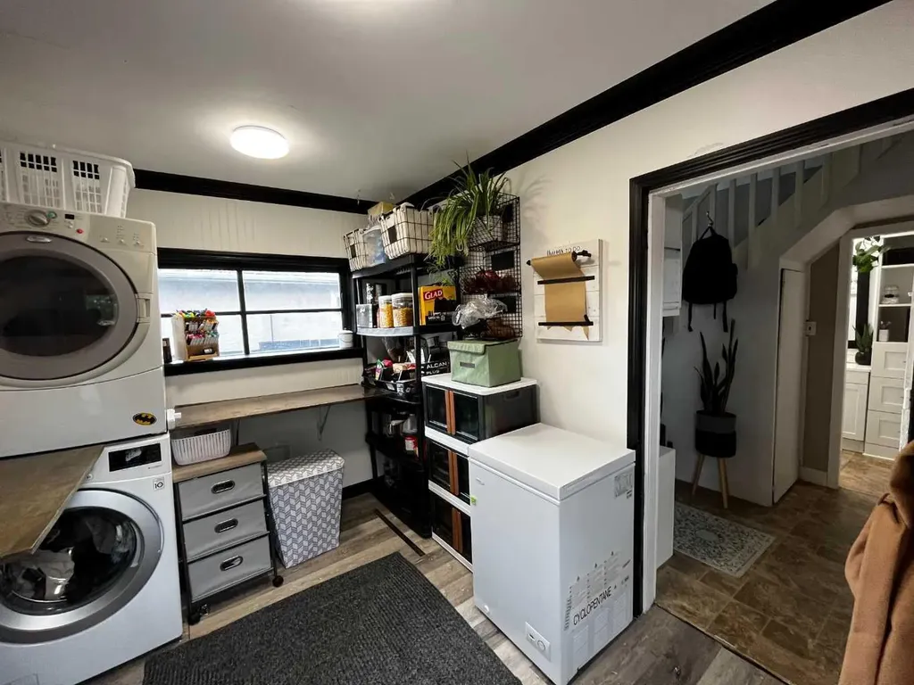 4621 5 Avenue Edson AB T7E 1C6