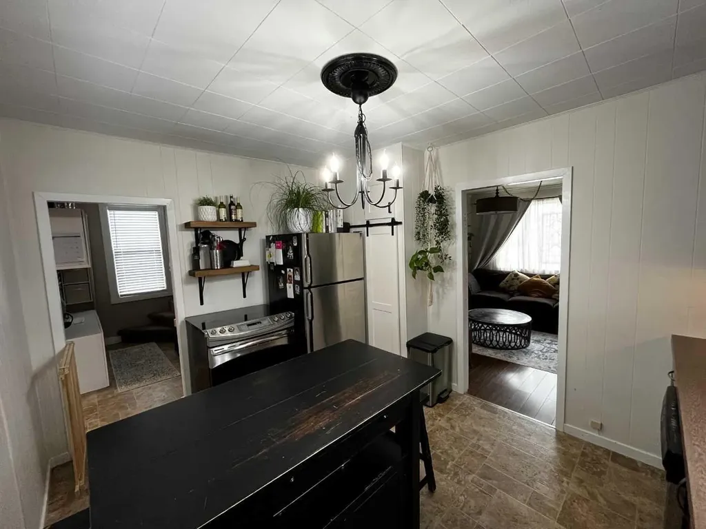 4621 5 Avenue Edson AB T7E 1C6