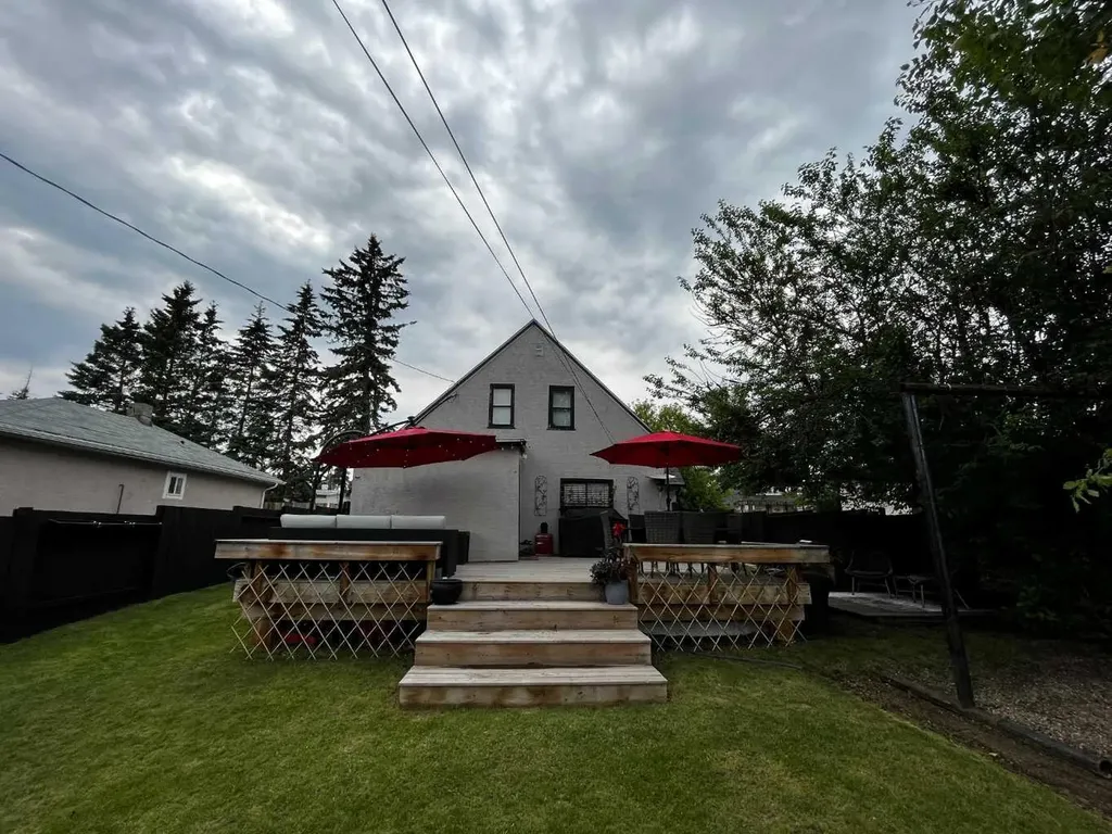 4621 5 Avenue Edson AB T7E 1C6