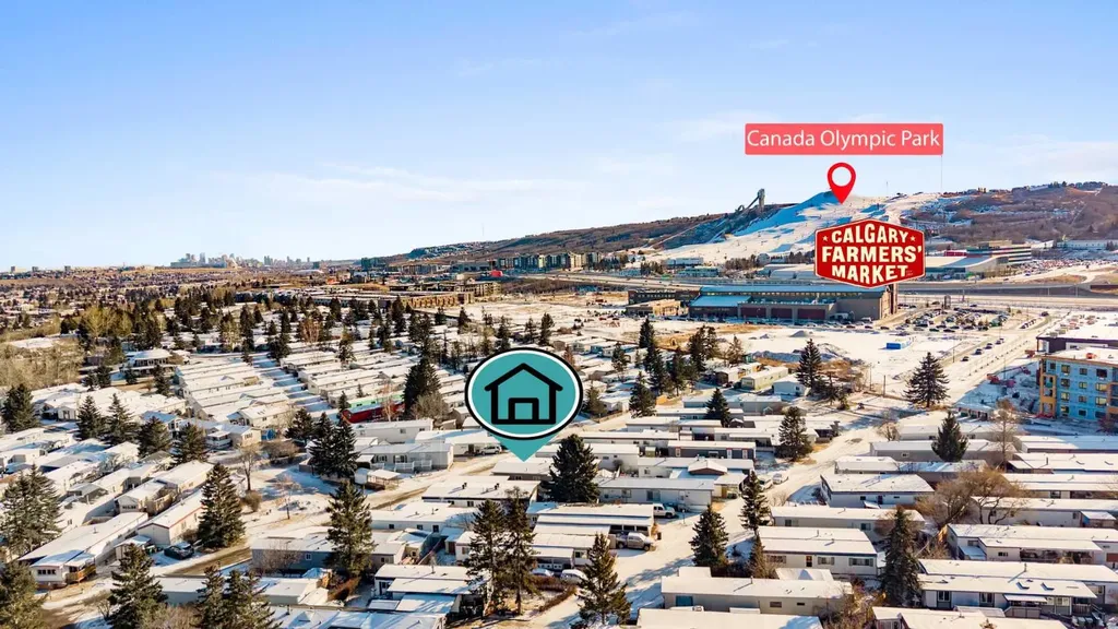 3223 83 Street NW Calgary AB T3B 5N5