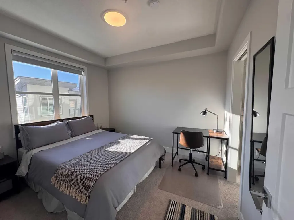 8355 19 Avenue SW Calgary AB T3H 6G3