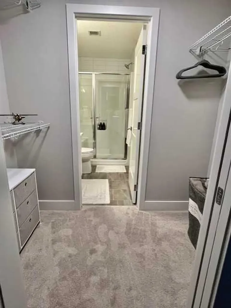 8355 19 Avenue SW Calgary AB T3H 6G3