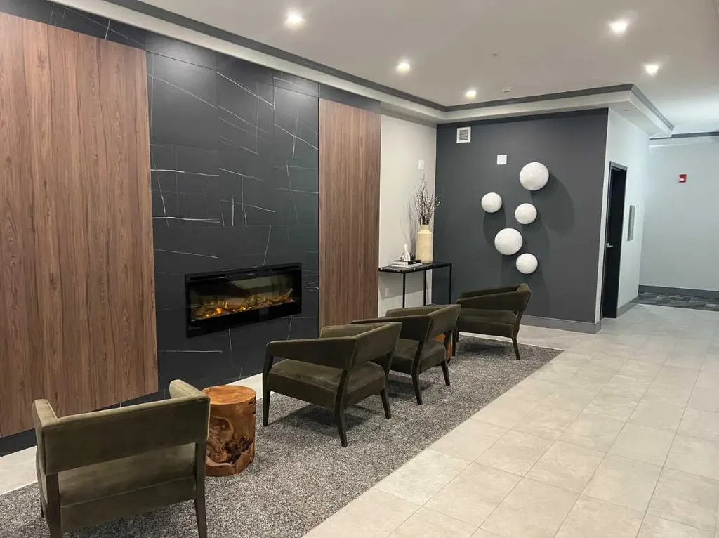 8355 19 Avenue SW Calgary AB T3H 6G3